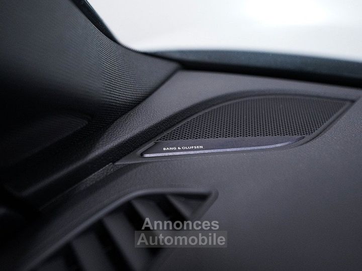 Audi RS4  Avant Quattro | 29 TFSI 450ch | Pack Carbone | Pano | B&amp;O | - 16