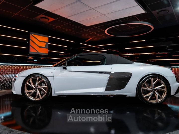 Audi R8 Spyder QUATTRO 52L V10 FSI 620 PERFORMANCE S-TRONIC7 - 10