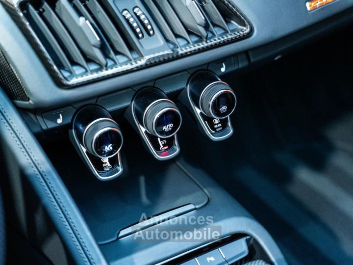 Audi R8 Spyder QUATTRO 52L V10 FSI 620 PERFORMANCE S-TRONIC7 - 45