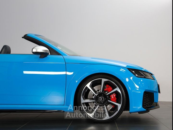 Audi TT RS QUATTRO ROADSTER 5 cylindres 25 L 20S TURBO - 25