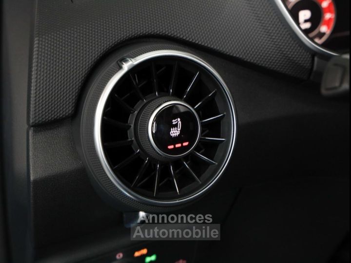 Audi TT RS QUATTRO ROADSTER 5 cylindres 25 L 20S TURBO - 40