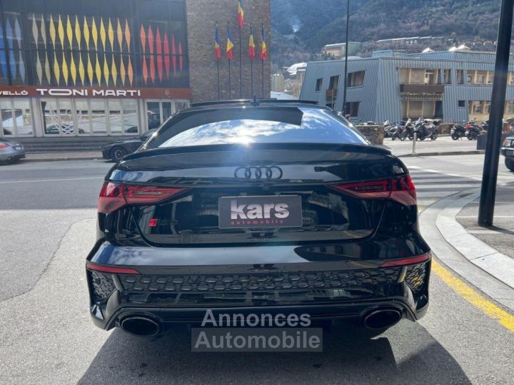Audi RS3 Sedan - 4