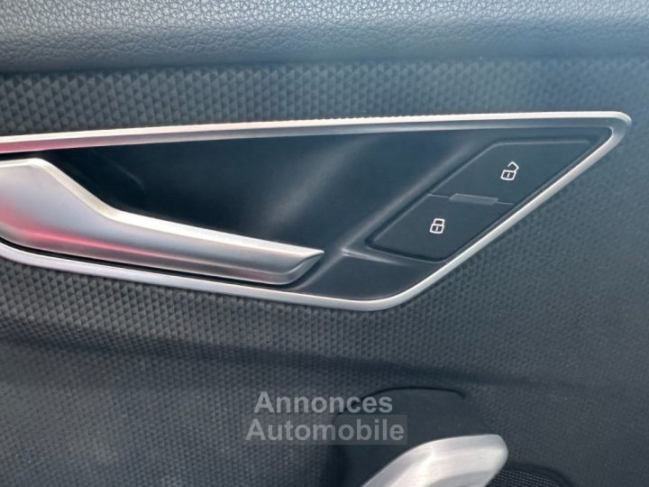 Audi Q2 S Line 30 TDi 116 ch S tronic 7 - Toit ouvrant - Volant méplat - Radar AV AR - 13