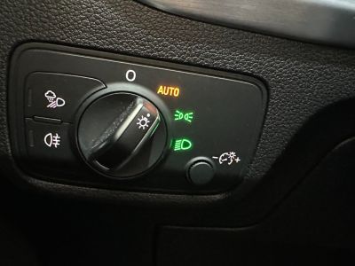 Audi Q2 S Line 30 TDi 116 ch S tronic 7 - Toit ouvrant - Volant méplat - Radar AV AR   - 14