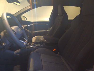 Audi e-tron Q6 306 ch 100 kWh performance S line   - 11