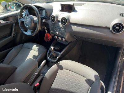 Audi A1 12 TFSI 90CH AMBIENTE   - 13