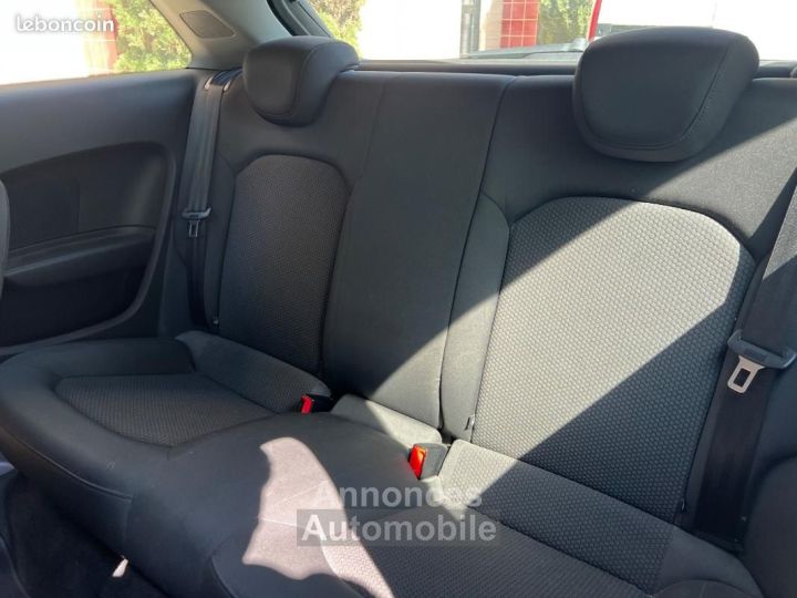 Audi A1 12 TFSI 90CH AMBIENTE - 15