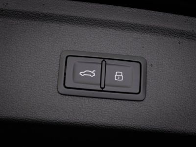 Audi A3 ALLSTREET Allstreet 40 TFSI e Hybride rechargeable 204 S tronic 6 Avus   - 14