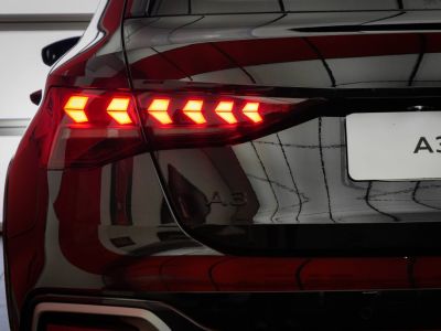 Audi A3 ALLSTREET Allstreet 40 TFSI e Hybride rechargeable 204 S tronic 6 Avus   - 26