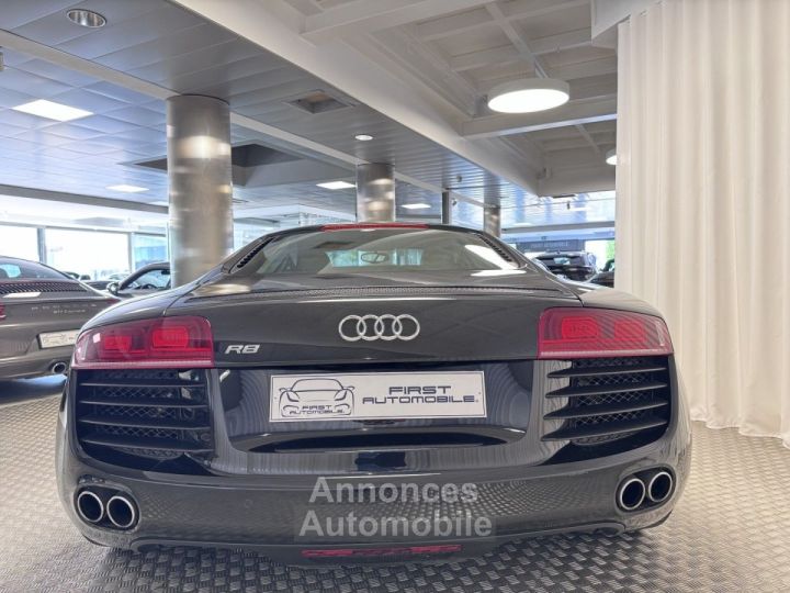 Audi R8 42 V8 FSI 420CH R TRONIC 6 - 8