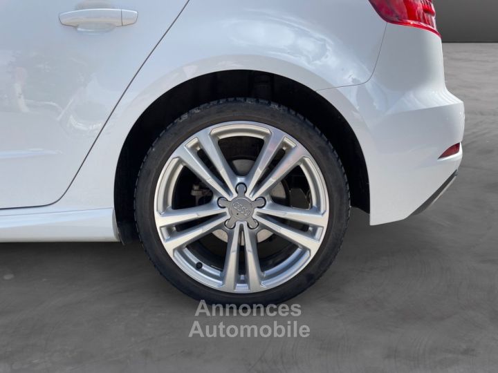 Audi A3 Sportback 40 e-tron 204 S Line S Tronic - 24