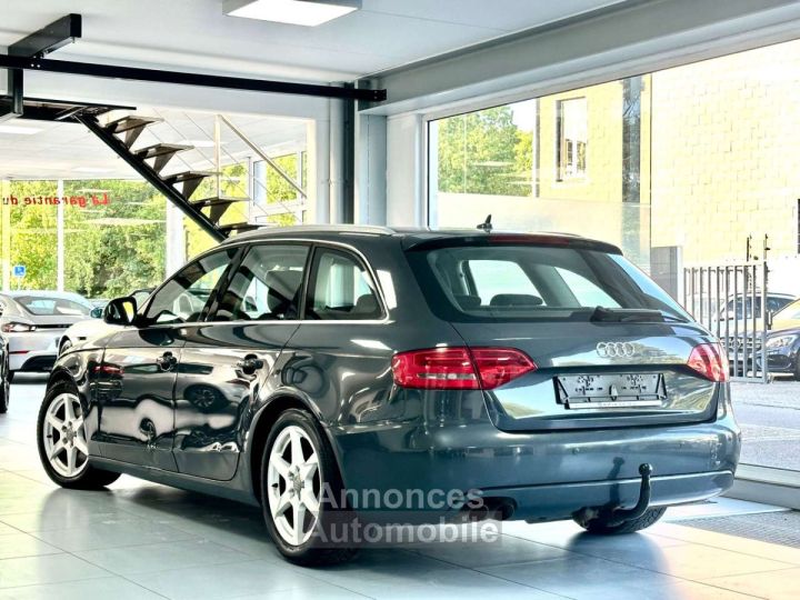 Audi A4 Avant 20 TDi 120cv DPF Ambition - 4