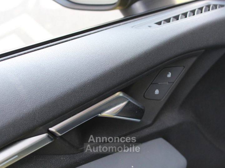 Audi A3 Sportback IV 35 TFSI 150 S-LINE S TRONIC 7 / TOIT OUVRANT / PACK S3 - 27