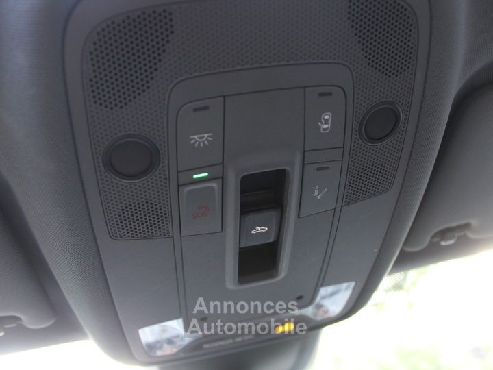 Audi A3 Sportback IV 35 TFSI 150 S-LINE S TRONIC 7 / TOIT OUVRANT / PACK S3 - 35