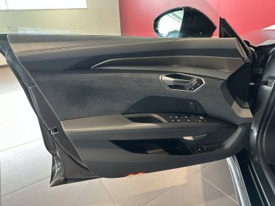 Audi e-tron GT RS 598 ch quattro   - 11