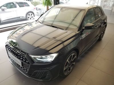 Audi A1 Sportback 40 TFSI 207 ch S tronic 7 S Line   - 3