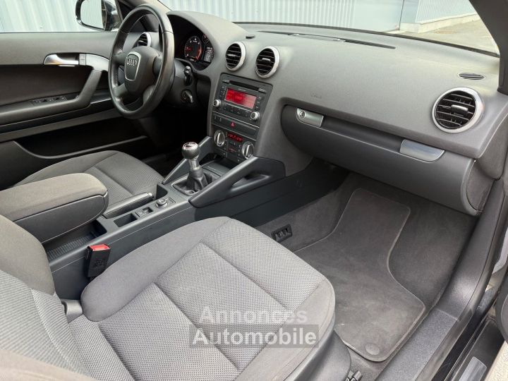 Audi A3 cabriolet 16 tdi 105 cv s line - 8