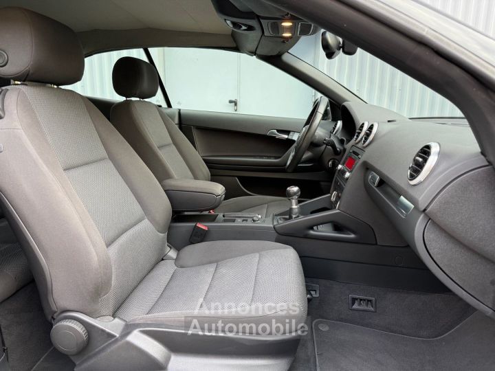 Audi A3 cabriolet 16 tdi 105 cv s line - 10