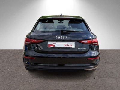 Audi A3 Sportback 40 TFSIe 204 S tronic 6 Business line   - 3