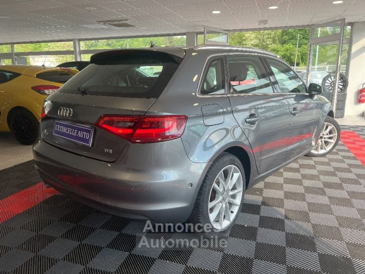 Audi A3 Sportback 20 TDI 150 Ambiente - 2