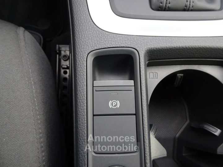 Audi Q3 45TFSIe PHEV S-Tronic (180kW) VIRTUAL,CARPLAY,TREK - 22