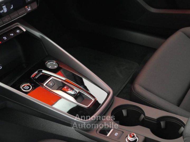 Audi A3 Sportback 40 TFSI e Hybride rechargeable 204 S tronic 6 Business Executive - 12