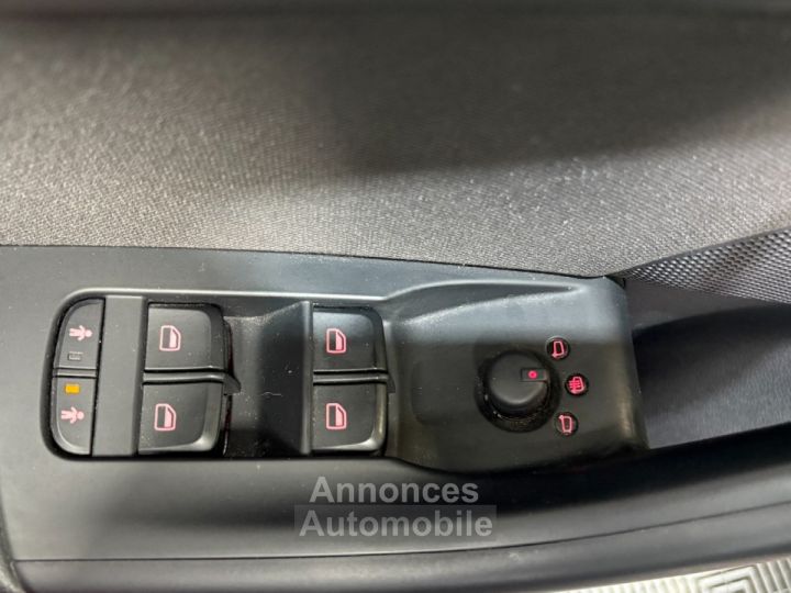 Audi Q3 S line 150 ch 14 TFSI S Tronic Sièges chauffants - Radar AV/AR - Feux LED auto - 8