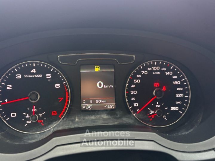 Audi Q3 S line 150 ch 14 TFSI S Tronic Sièges chauffants - Radar AV/AR - Feux LED auto - 14