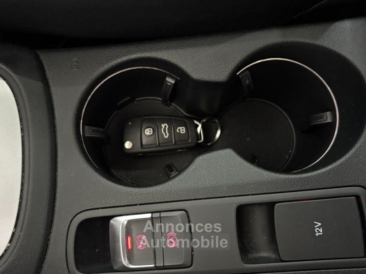Audi Q3 S line 150 ch 14 TFSI S Tronic Sièges chauffants - Radar AV/AR - Feux LED auto - 22