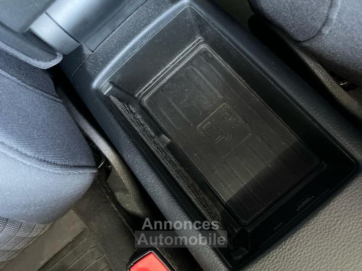 Audi A3 Sportback 40 e-tron 204 S tronic 6 Design Luxe SUIVI / VIRTUAL / ACC / SIEGES CHAUFFANTS / CHARGE A INDUCTION / RADARS AV  AR - 26