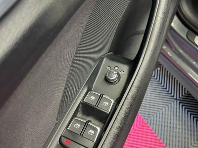 Audi A3 Sportback 40 e-tron 204 S tronic 6 Design Luxe SUIVI / VIRTUAL / ACC / SIEGES CHAUFFANTS / CHARGE A INDUCTION / RADARS AV  AR   - 32