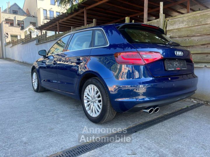 Audi A3 Sportback 20 TDi Quattro Ambiente (66596 km) - 4