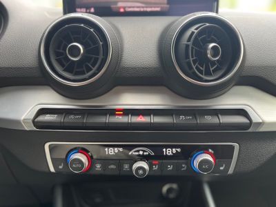 Audi Q2 35 tfsi 150ch s line plus tronic 7   - 14