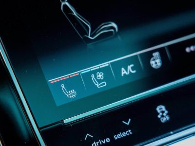 Audi Q8 55 TFSI-E 394CH S LINE QUATTRO TRIPTRONIC 8   - 39