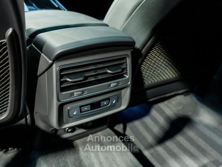 Audi Q8 55 TFSI-E 394CH S LINE QUATTRO TRIPTRONIC 8 - 46