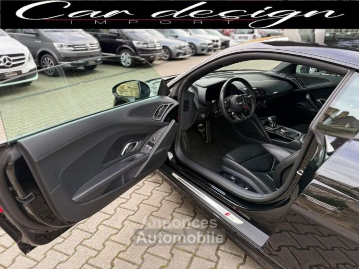 Audi R8 Quattro 52 V10 FSI - BV S-tronic COUPE 2015  PHASE 1 - 12