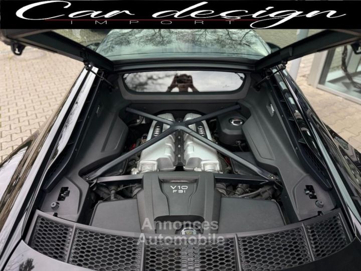 Audi R8 Quattro 52 V10 FSI - BV S-tronic COUPE 2015  PHASE 1 - 13