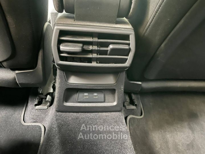 Audi A3 Sportback IV 40 TFSIe 204ch Design Luxe - 17