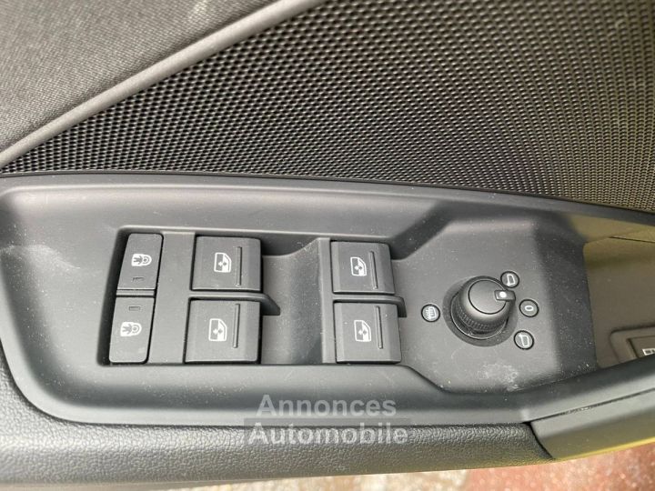 Audi A3 Sportback IV 40 TFSIe 204ch Design Luxe - 24