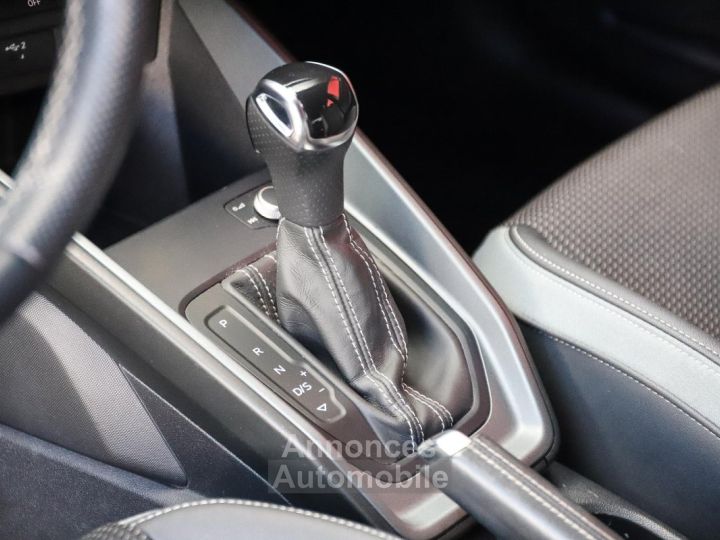 Audi A1 10 30 TFSI 110 S-Tronic S line GRIS CHRONOS - 10