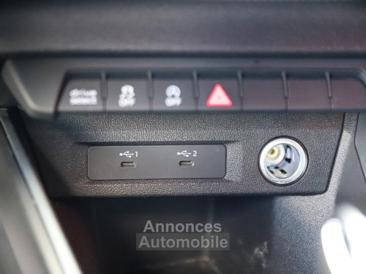 Audi A1 10 30 TFSI 110 S-Tronic S line GRIS CHRONOS - 24