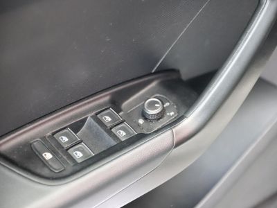 Audi A1 10 30 TFSI 110 S-Tronic S line GRIS CHRONOS   - 29