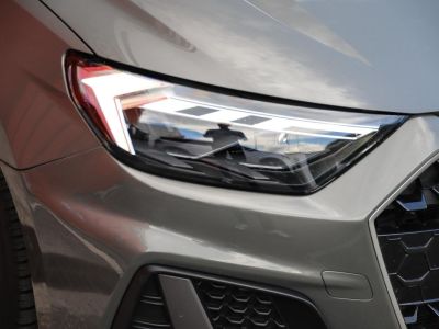 Audi A1 10 30 TFSI 110 S-Tronic S line GRIS CHRONOS   - 37