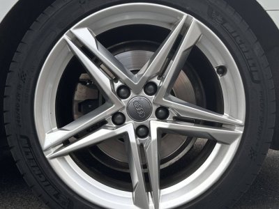 Audi A4 Avant TFSI 190 S TRONIC S LINE ULTRA   - 23