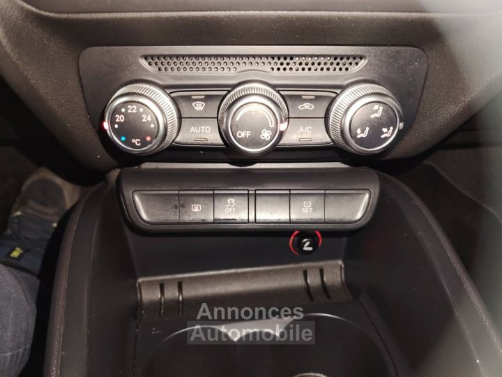 Audi A1 16 TDI 90ch FAP S line S tronic 7 - 15