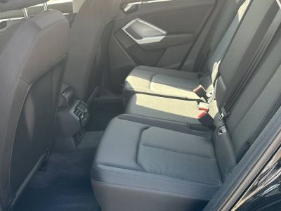 Audi Q3 35 TDI 150ch Business line S tronic 7 120g   - 8