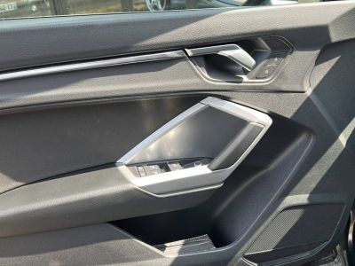 Audi Q3 35 TDI 150ch Business line S tronic 7 120g   - 17