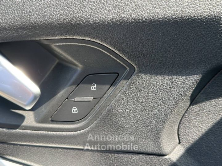 Audi Q3 35 TDI 150ch Business line S tronic 7 120g - 19