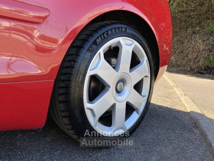 Audi S4 III (B7) 42 V8 344ch quattro Tiptronic - 11