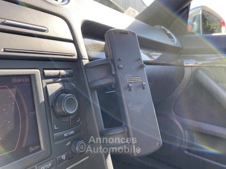 Audi S4 III (B7) 42 V8 344ch quattro Tiptronic - 25